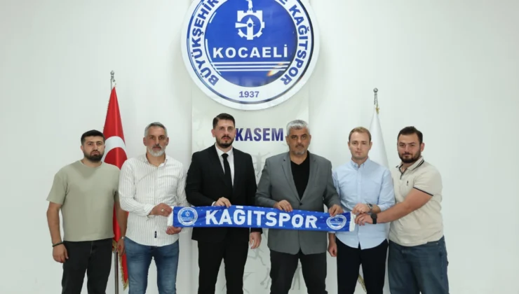 İzmit Kağıtspor’da Kan Değişimi