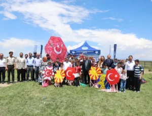 Kayseri Büyükşehir'Den Sultan Sazlığı'Nda Uçurtma Şenliği