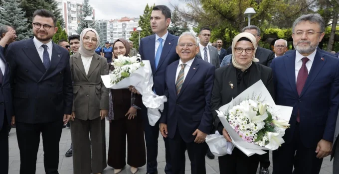 Kayseri Iki Bakanı Birden Ağırladı