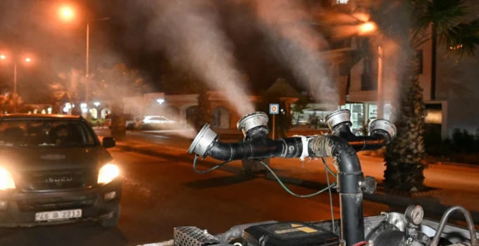 Manisa Büyükşehir'Den 17 Ilçede Kesintisiz Ilaçlama