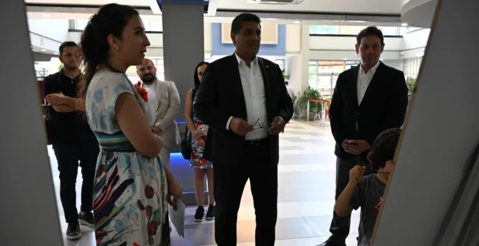Manisa'Da Plastik Atıklar Sanata Dönüştü