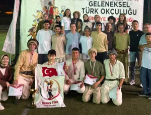 Sakarya'Da Hendek Anadolu İhl Türkiye Şampiyonu Oldu