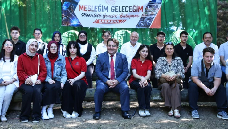 Sakarya'Da &Quot;Mesleğim Geleceğim, Marifetli Gençlik Buluşması&Quot; Macera Park’ta Gerçekleştirildi