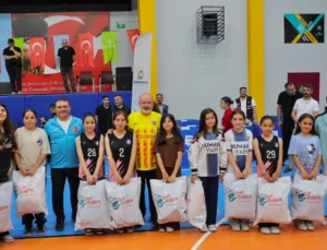 Şehir Protokolü Öğrencilerle Filede Buluştu
