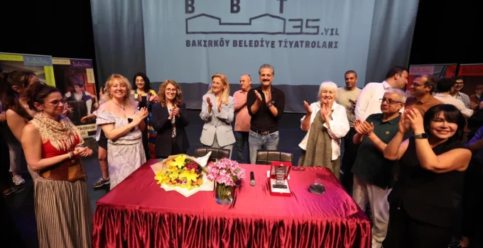 Bakırköy Belediye Tiyatroları'Ndan 35. Yıl Lansmanı