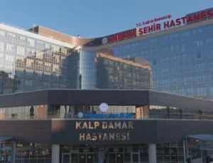 Türkiye’nin Ilk Yerli Kalp-Akciğer Makinesiyle Ilk Ameliyat Başarıyla Gerçekleştirildi