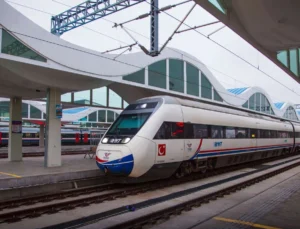 Yht Seferlerine Inşaat Ayarı… 13 Ağustos'A Kadar 6 Tren Seferine Iptal