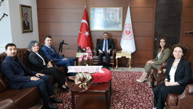 Vali Hacıbektaşoğlu, Eczacılar Odası yönetimini kabul etti