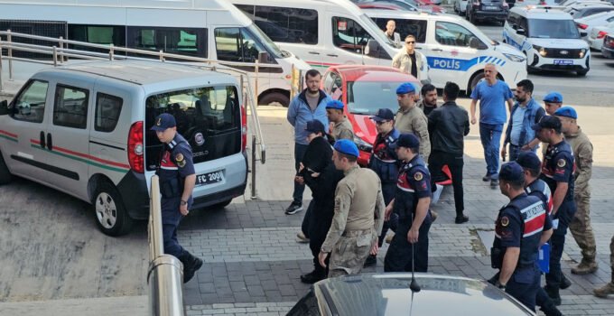 Zonguldak’taki bıçaklı cinayette ihbarı yapan zanlı suçunu itiraf etti