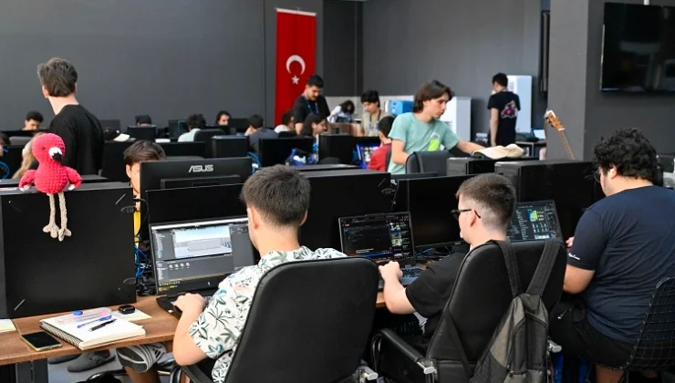 Adana'Da Oyun Geliştiriciler'Den 48 Saatlik Maraton