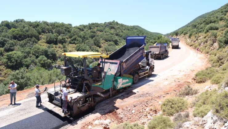 Antalya'Da Demre Ile Kaş’ı Birleştiren Yolda Çalışma