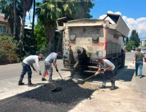 Antalya Finike’de Yollar Yenileniyor