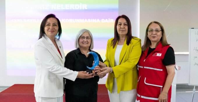Zonguldak’ta kamu personeline aile içi şiddet semineri verildi