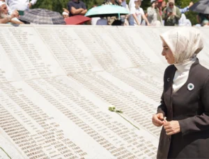 Bakan Göktaş: Srebrenitsa Soykırımı'Nı Unutturmayacağız