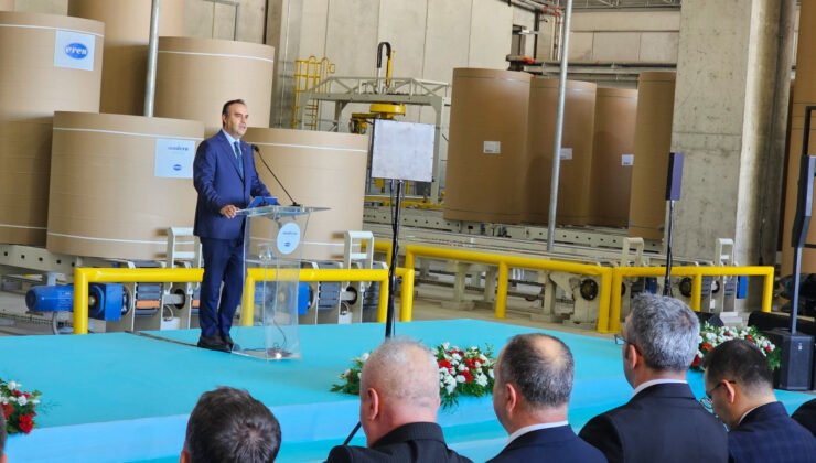 Bakan Kacır: Türkiye Çin’den Orta Avrupa’ya uzanan kuşakta lider ihracatçı konumunda