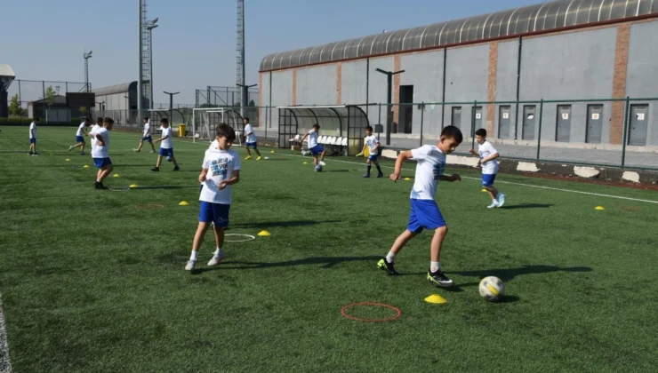 Balıkesir Büyükşehir Yaz Spor Okulları Sağlıklı Bireyler Yetiştiriyor