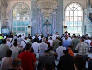 BEUN’da Millî İradenin Kahramanları Saygı, Rahmet ve Minnetle Anıldı