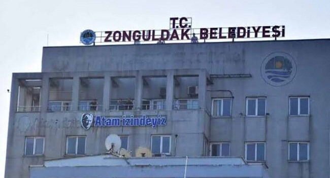 Bıçaklı ölüm, tefecilik ve silahlı yaralama: Zonguldak Belediyesi’nde 1 ayda 3 personel tutuklandı