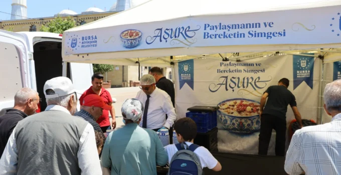 Bursa Büyükşehir'In Aşure Geleneği Şirinevler'De Yaşatıldı