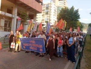 Bursa'Da Madımak Katliamı'Nda Yaşamını Yitirenler Anıldı