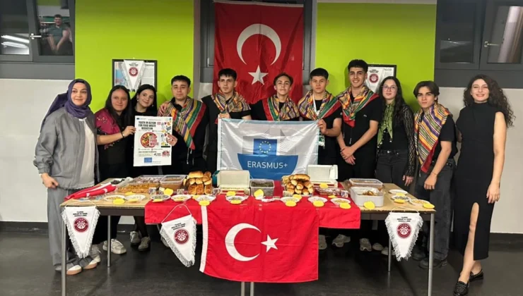 Bursa’da Yıldırım Ticaret Mtal, Öğrencileri Geleceğin Mesleklerine Hazırlıyor