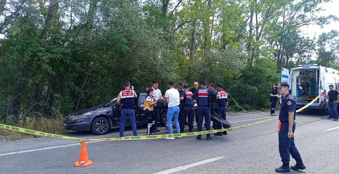 Çaycuma’da Yol Kenarında Duran Araçta Şüpheli Ölüm