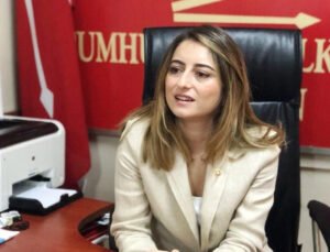 CHP Milletvekili Aysu Bankoğlu partide kalma kararını duyurdu