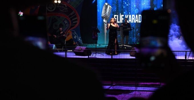 Elif Karadayı, Ereğlilileri Coşturdu
