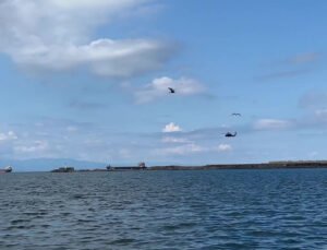 Ereğli semalarında eğitim uçuşu yapan savaş helikopterleri ilgi odağı oldu
