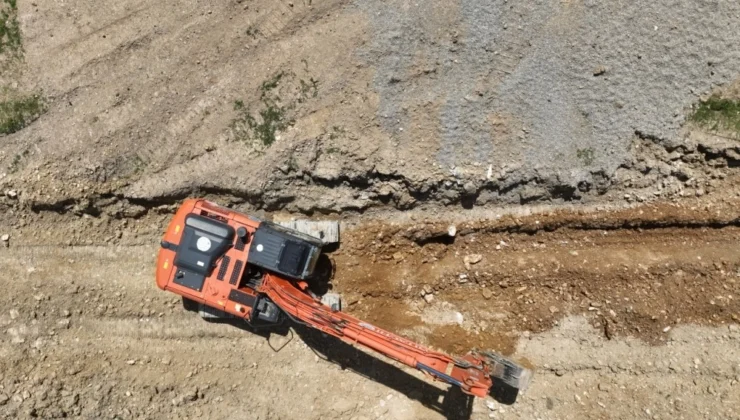 Eskişehir Sivrihisar’da Iki Noktada Altyapı Çalışması