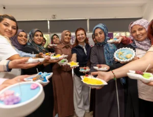 Evimiz Atölye Projesi Ile Kadınlar Üretiyor