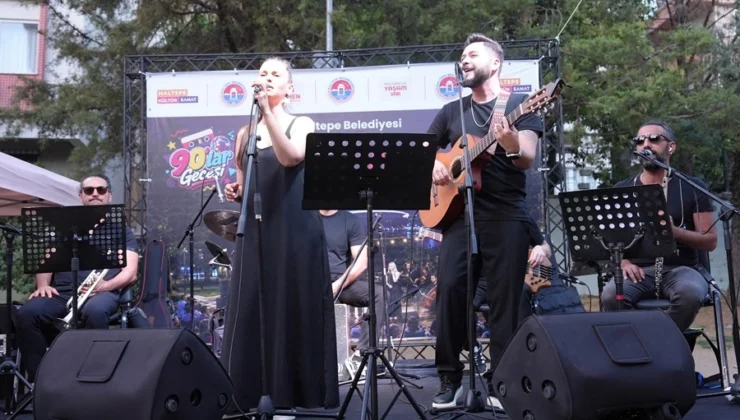 İstanbul Maltepe’de 90’Lar Rüzgarı Devam Ediyor