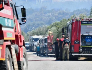 İzmir İtfaiyesi Alevlere Karşı Nöbette