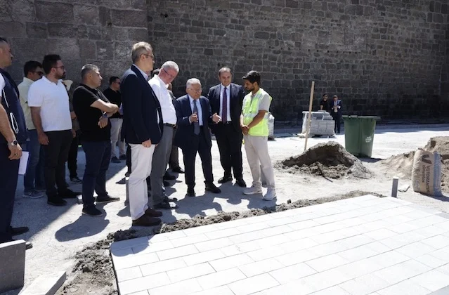 Kayseri Cumhuriyet Meydanı'Nda 'Büyük' Dönüşüm