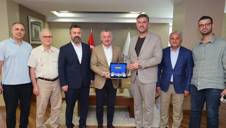 Kocaeli'De Başkan Büyükakın Stk Temsilcilerini Ağırladı