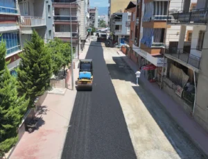 Manisa Alaşehir'In Yollarında 'Sıcak' Çalışma