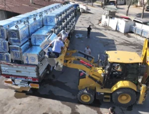 Manisa Büyükşehir’den Ilçelere Çöp Konteyneri Desteği