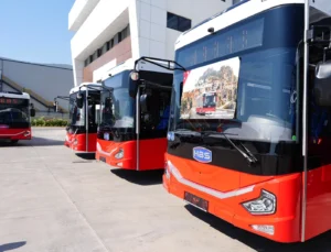 Manisa'Nın Ulaşım Filosunu 15 Yeni Otobüs