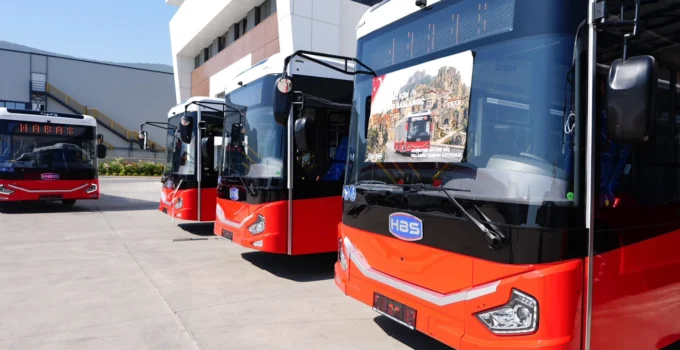 Manisa'Nın Ulaşım Filosunu 15 Yeni Otobüs