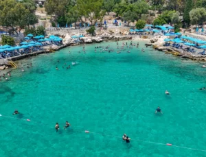 Mersin Plajları Tatilcilerin Gözdesi Oldu