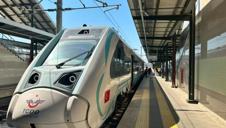 Millî Elektrikli Tren Seti Trakya'Da Ilk Seferine Çıktı