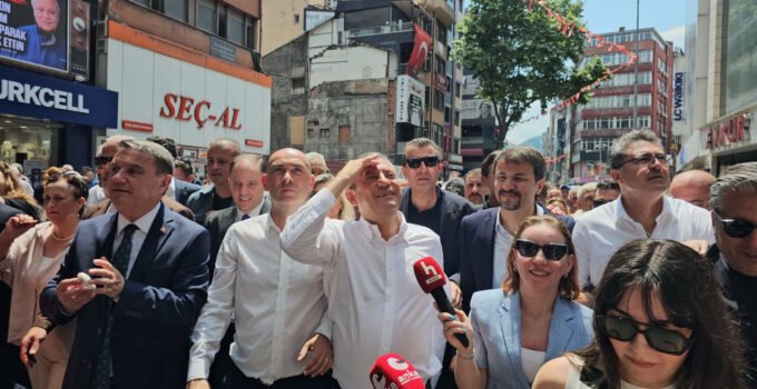 Özel Zonguldak’ta; “Siyasette marifet gemiyi limana çekmek değil, iktidara götürmektir”