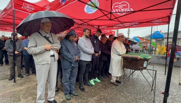 Rusyadaki İHA saldırısında hayatını kaybeden denizce memleketinde toprağa verildi