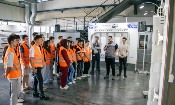 Yeşilova Zirvesi’nde Gençler Iş Dünyasıyla Buluştu