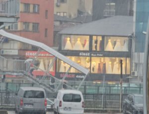 Zonguldak’ta sağanak aniden bastırdı