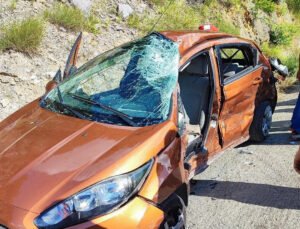 Zonguldak’ta tırla çarpışan otomobildeki yaşlı çift yaşamını yitirdi