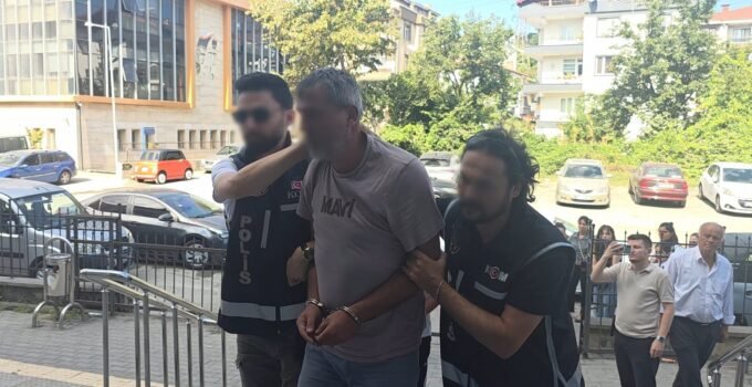 Sahte altın oyunu kuyumcunun dikkatiyle bozuldu: 2 kişi yakalandı