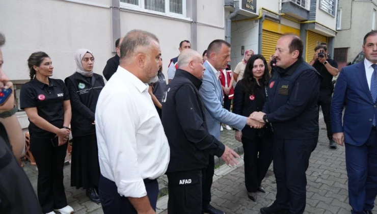 Afad Başkanı Pehlivan’dan Selde Hayatını Kaybedenlerin Ailelerine Taziye Ziyareti