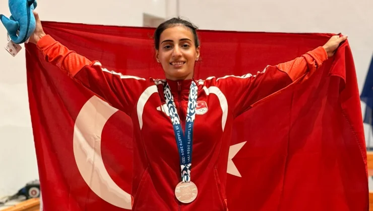 Akdeniz Oyunları’ndan Bursa’ya Gümüş Madalya
