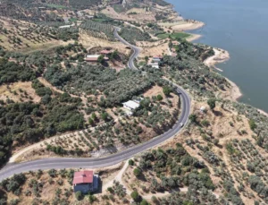 Beydağ’ın Yıllardır Beklediği Yol Hizmete Açıldı